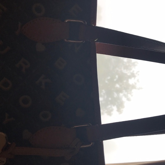 Dooney & Bourke purse - Picture 3 of 8